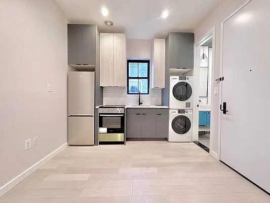 Rented by Doorway NYC, LLC | media 2