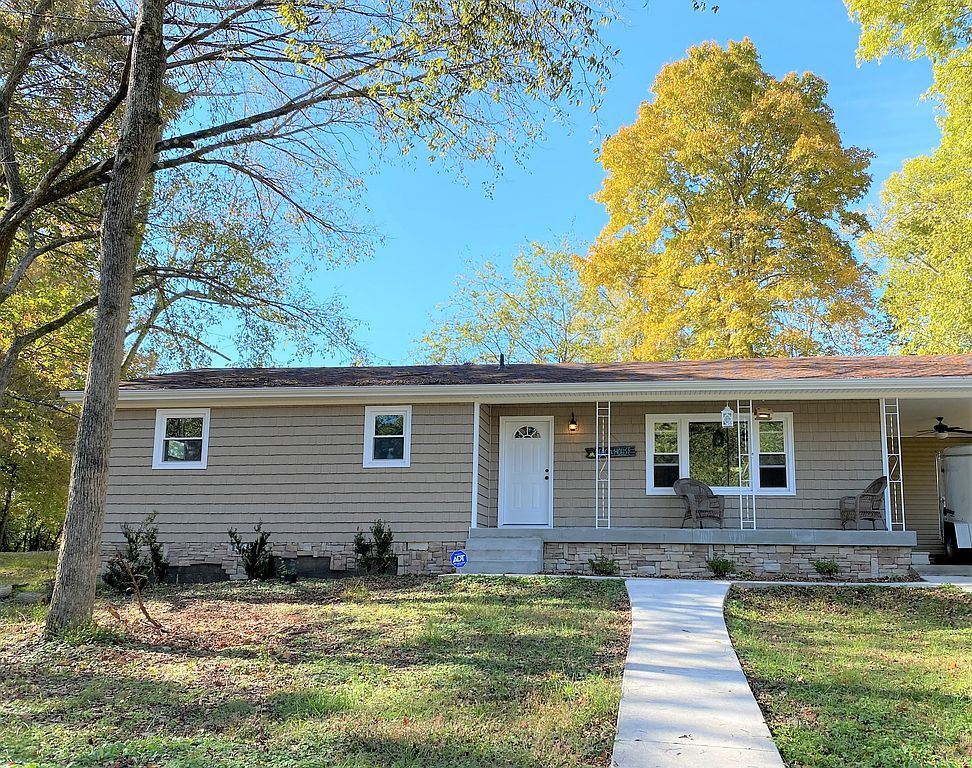 256 Bay Ln - Property Image