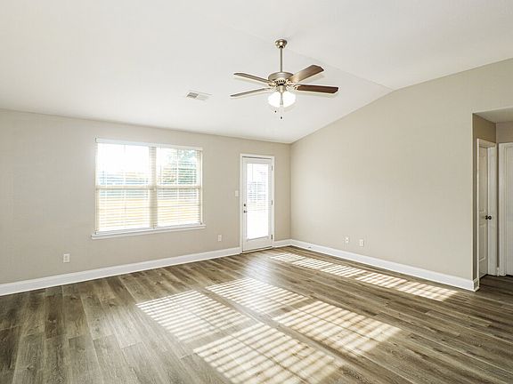 4th image of 7761 Brierfield Dr E
