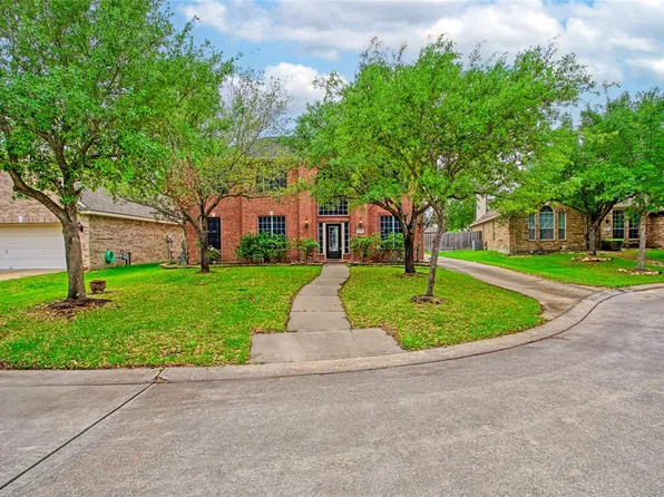 17719 Feathers Landing Drive, Tomball, TX 77377