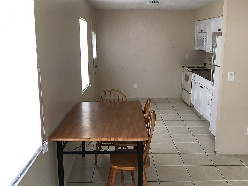 Kitchen/Living Room