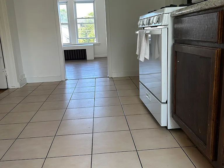 239 Ashland Ave #2 — Photo 16