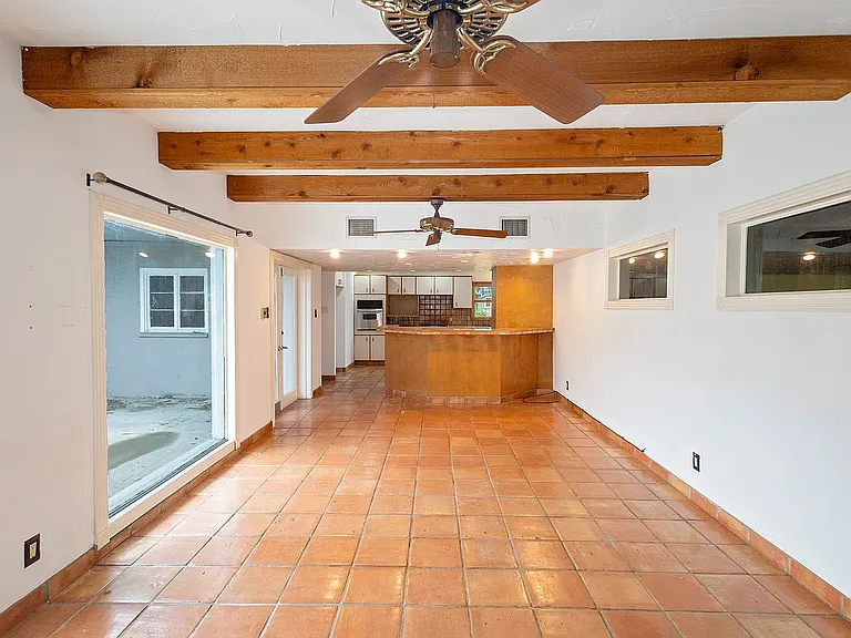6033 Rio Vista Ave — Photo 9