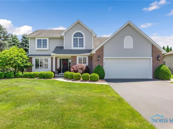 1485 Southridge Dr, Waterville, OH 43566