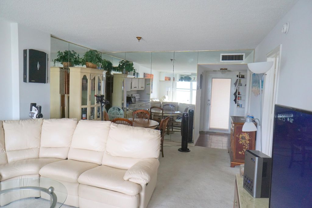 303 N Riverside Drive #PH4, photo 4