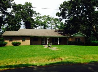 800 Starlin Dr, Sulphur, LA 70663