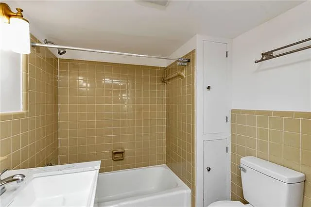 1338 Burdette St — Photo 10
