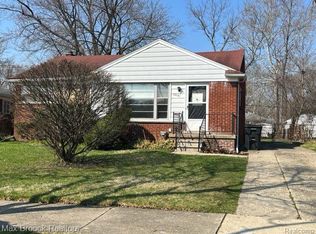 24191 Ridgedale Ave, Oak Park, MI 48237