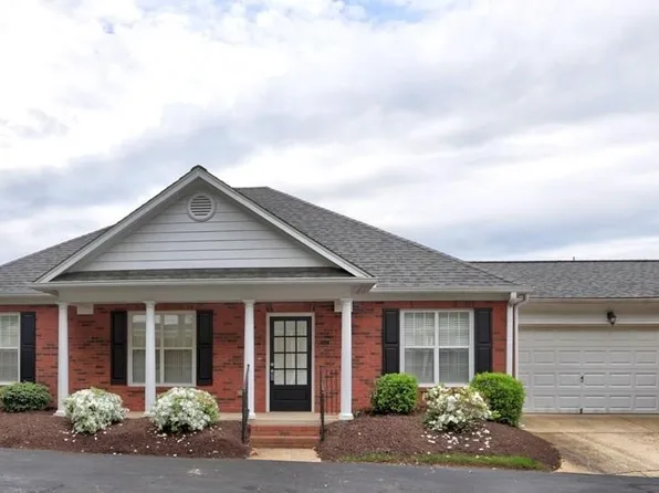 512 Courtyard Way, Woodstock, GA 30189