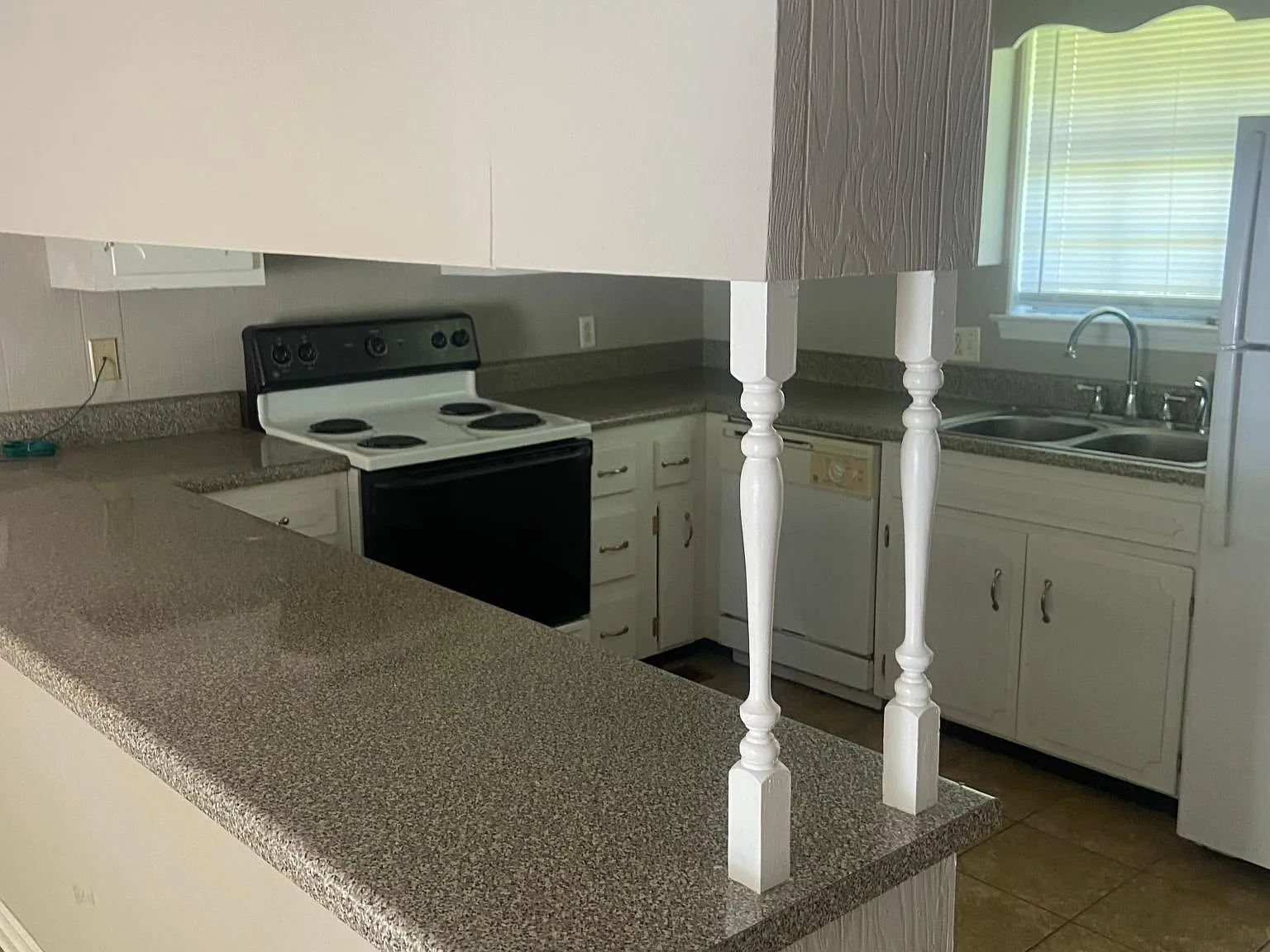 2 bed, 850 sqft, $975 — Photo 2