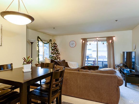 5th image of 14110 NE 179th St APT 47