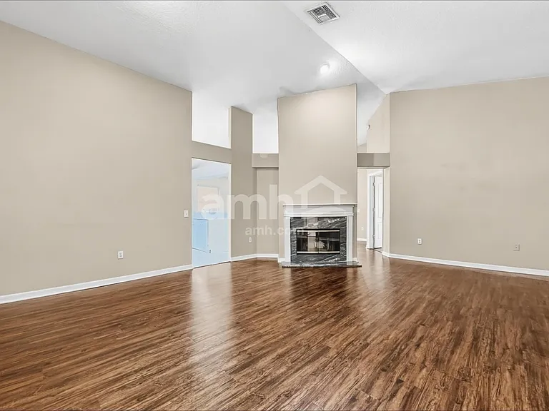 1527 Firewheel Dr — Photo 7