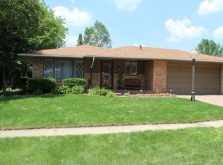 303 Lynne Ln, Belvidere, IL 61008