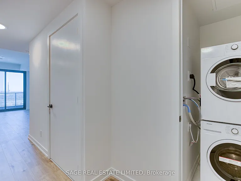 35 Parliament St #1712 — Photo 2