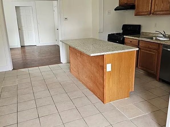 577 Rahway Ave APT 1