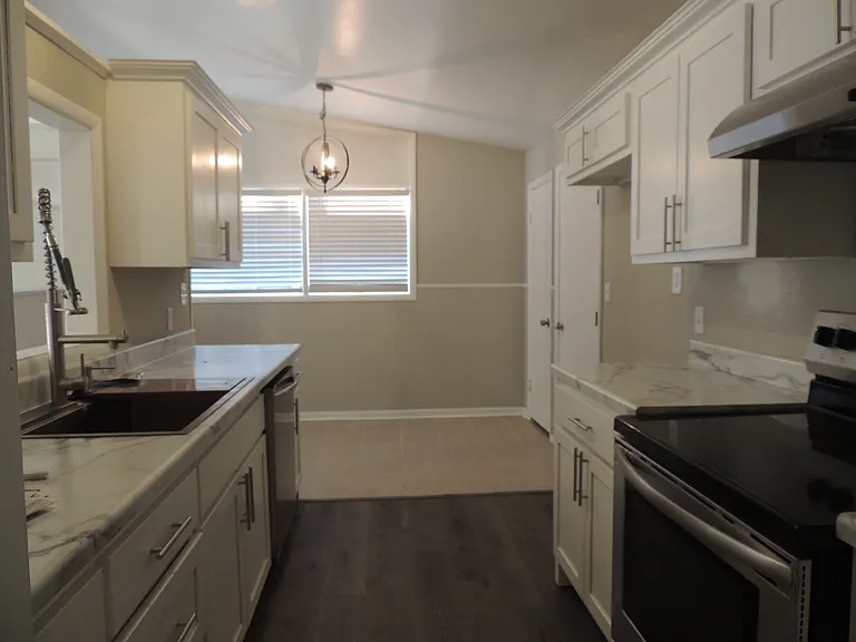 6552 E 27th Pl — Photo 10