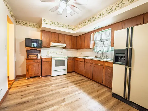 1295 Randall Dr, Chillicothe, OH 45601