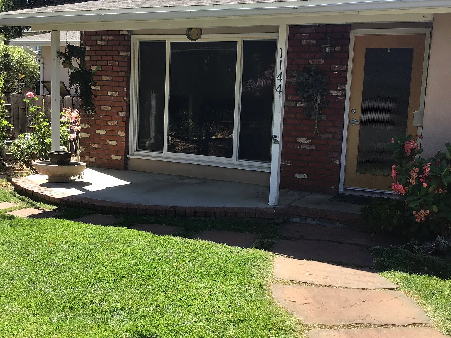 4 bed, 1850 sqft, $4,500 — Photo 2