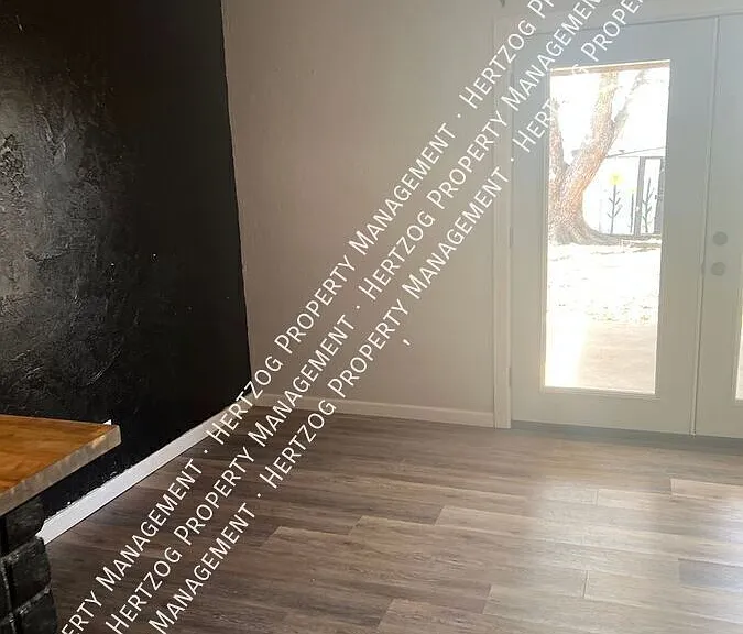 3200 El Camino St — Photo 10