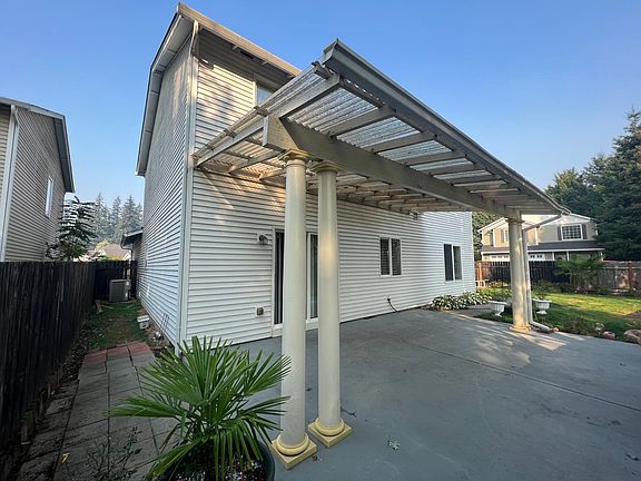 4th image of 15521 NE 82nd Cir