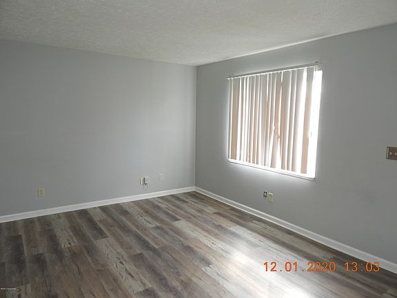 4th image of 5511 Logwood Ave