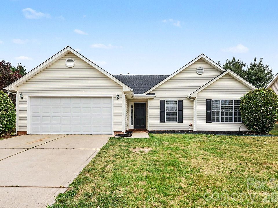 1st image of 3218 Silver Spur Ct