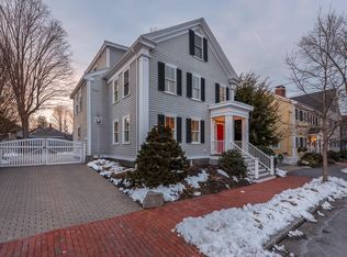 24 Kent St, Newburyport, MA 01950