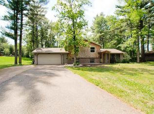 3710 Coach Lantern Dr, Wisconsin Rapids, WI 54494