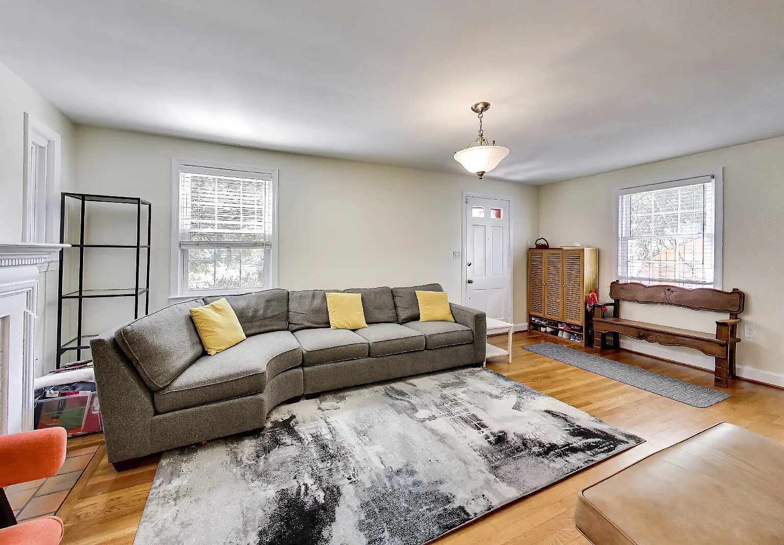 3 bed, 2.5 bath, 2143 sqft, $5,450 — Photo 3