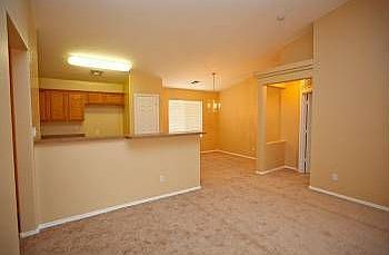 5th image of 3076 W Santa Cruz Ave