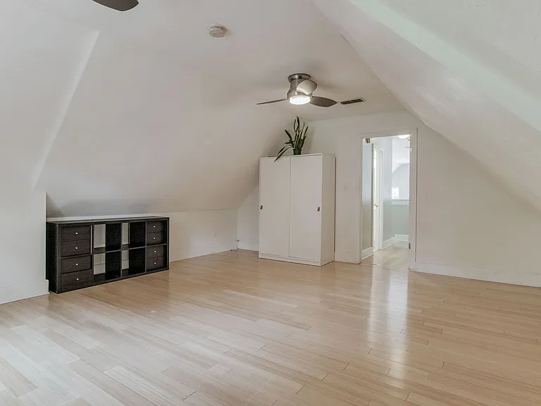 4227 Sandy Bluff Dr E — Photo 12