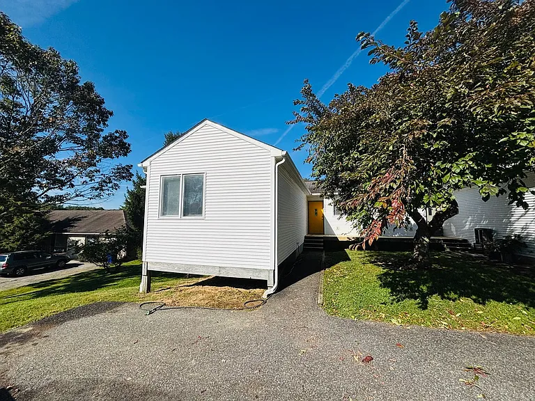 1443 Sandy Cir — Photo 16