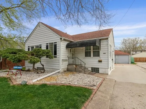 2419 Beaver Ave, Des Moines, IA 50310