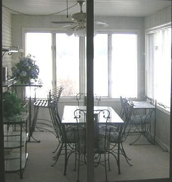 4th image of 24 Fairlane Dr