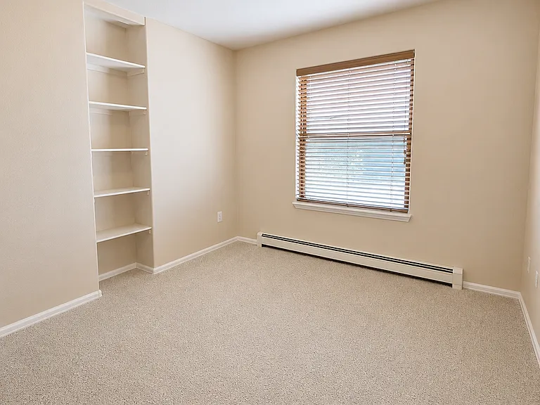 2705 Abrams Ave — Photo 15