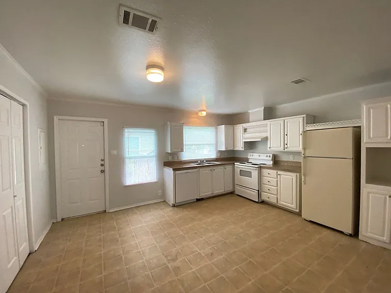 11734 Greensbrook Forest Dr — Photo 2