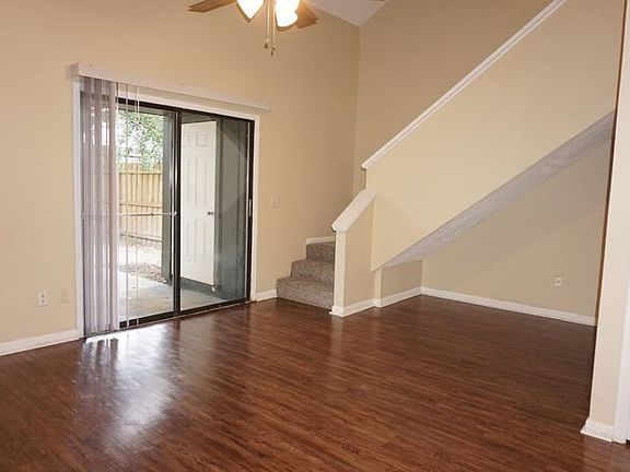 5th image of 5547 Pinebay Cir N