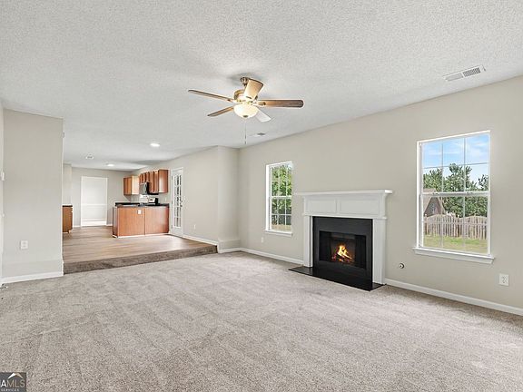 5th image of 6182 Giles Rd