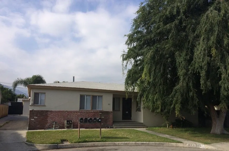 815 Encino Pl