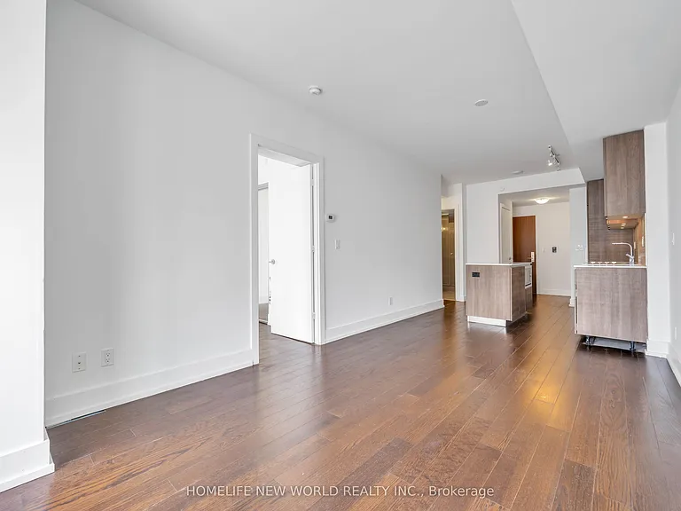 200 Bloor St W #402 — Photo 9