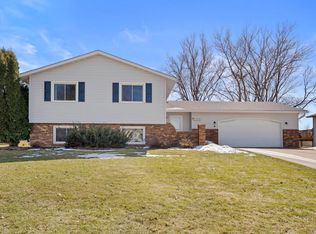 1004 6th St NW, Kasson, MN 55944