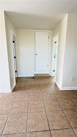 1816 Stafford St — Photo 16