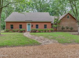 723 S Springlake Cir, Terry, MS 39170