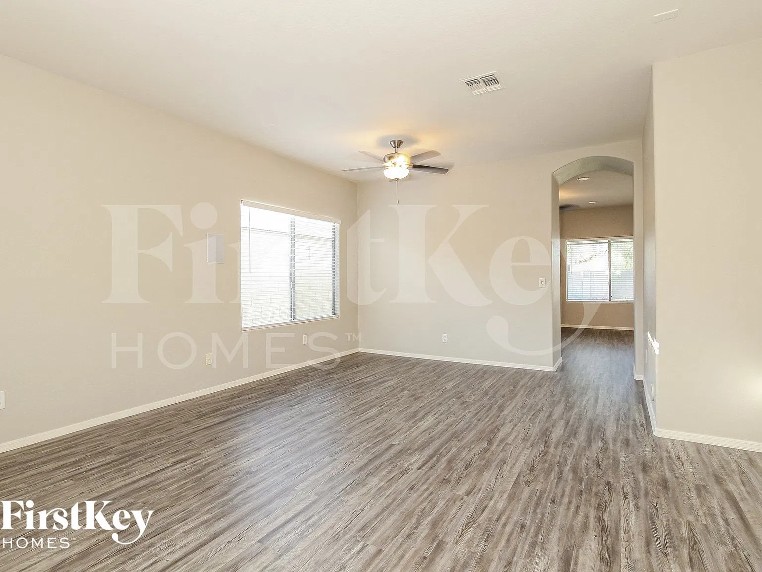 4 bed, 3.0 bath, 2280 sqft, $2,360 — Photo 2