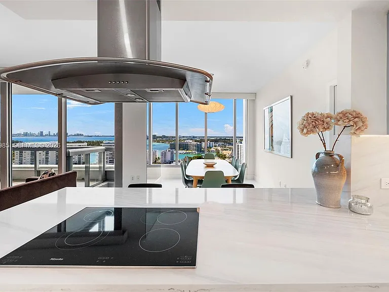 6899 Collins Ave #1903 — Photo 11