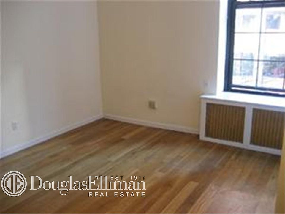 1st image of 49 Park Ave #2C****