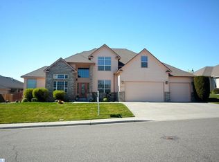 2777 Rue Ct, Richland, WA 99352
