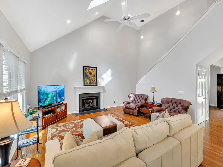 7029 Wild Iris Dr — Photo 3
