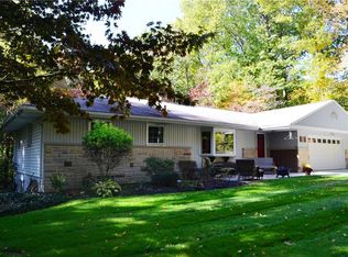 200 Harmony Hills Dr, Akron, OH