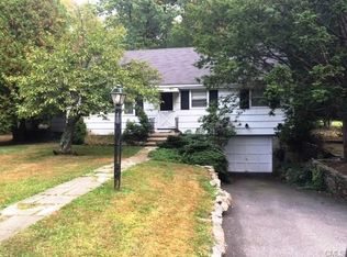 90 Marian Rd, Fairfield, CT 06825